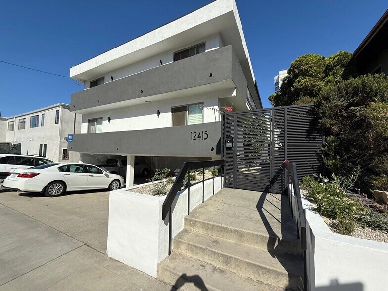 Building Photo - 12415 Texas Ave