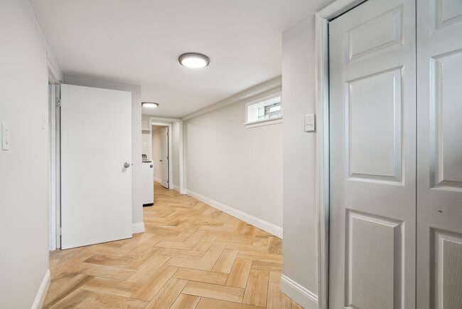 Basement - 100 Rennard Ter