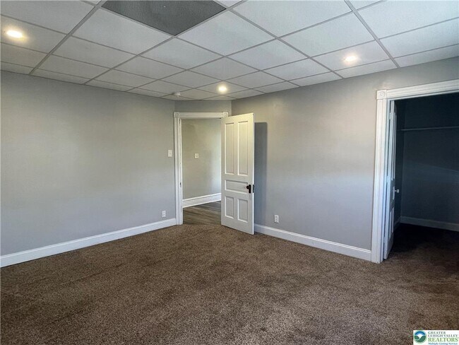 Building Photo - 1219 3rd St