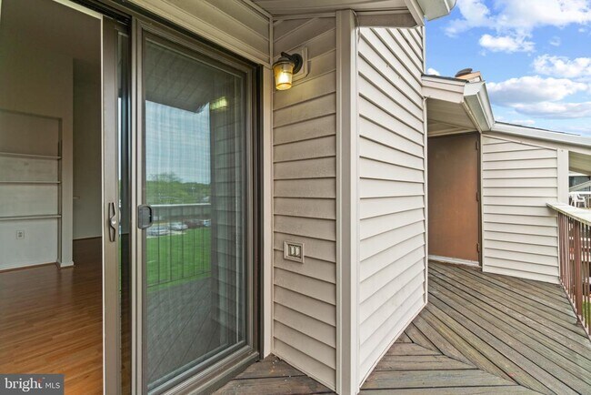 Building Photo - 1119 Castle Harbor Way