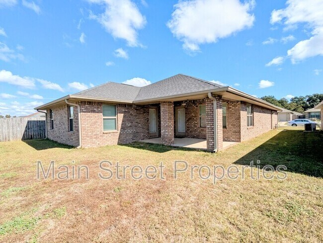 Building Photo - 4411 Fiske St