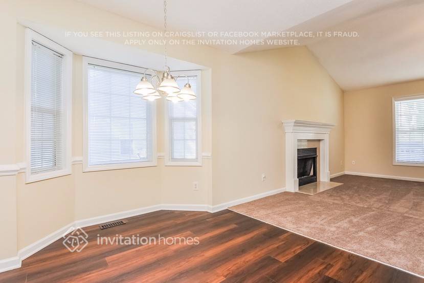 Building Photo - 1064 Mailwood Dr