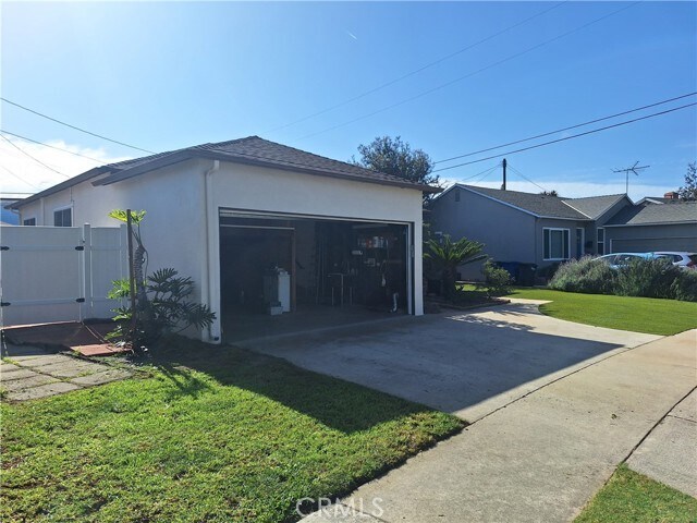 Building Photo - 5315 Etheldo Ave