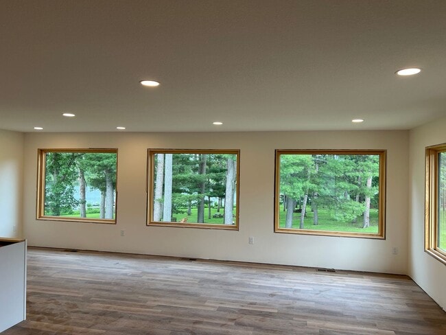 Building Photo - Gorgeous New Construction on the Fish Hook River