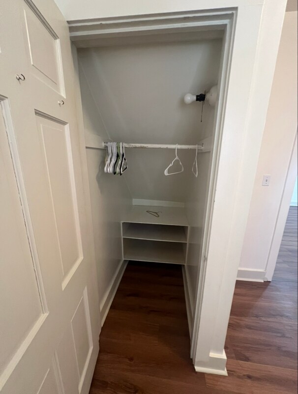 Building Photo - 426 E Benton St