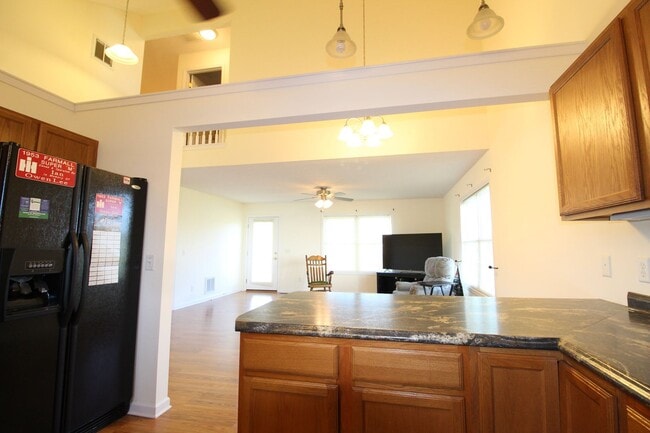 Building Photo - 120 Hollen Mill Ct