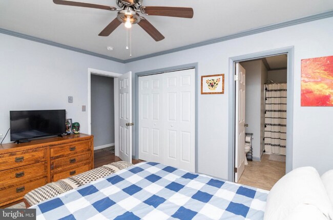 Building Photo - 44 Lexington Dr