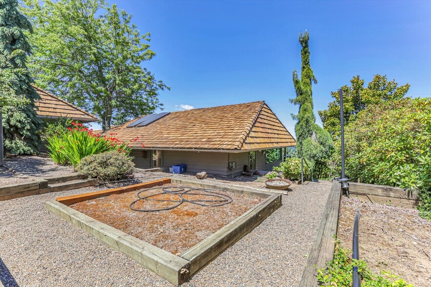 Building Photo - 17642 Upper Cherry Ln