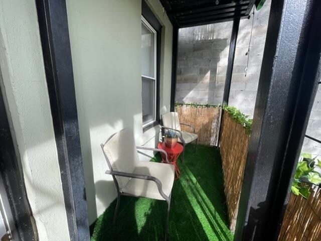 Building Photo - 65 Franklin St