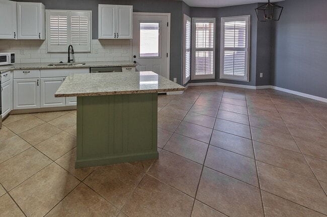 Building Photo - Home for rent in Ryan Ridge