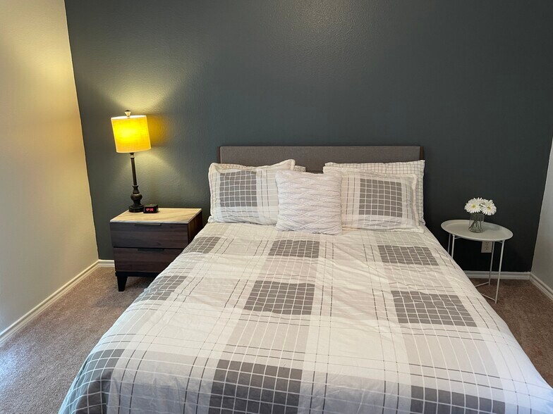 Building Photo - 6815 Terra Rye