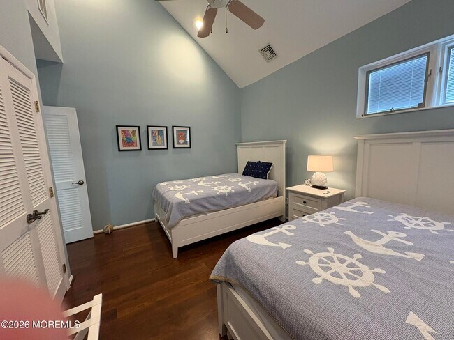 Building Photo - 3608 Ocean Terrace