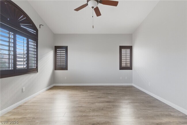 Building Photo - 8899 Sanibel Shore Ave