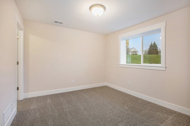 Building Photo - 4166 Del Mar Dr SW