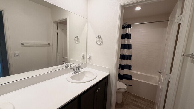 Building Photo - 5474 Starlight Pl