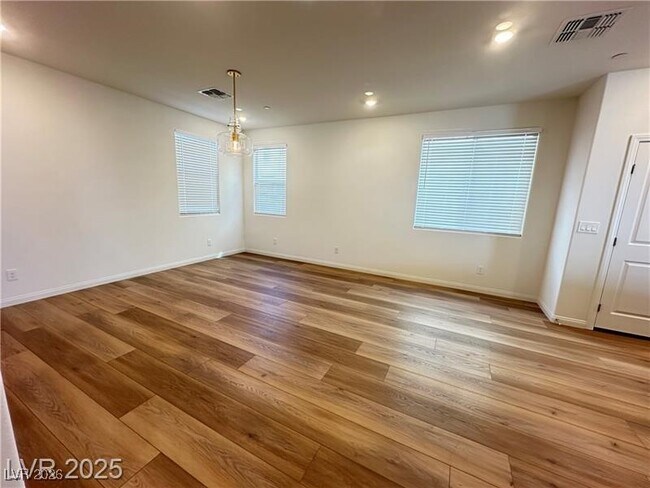 Building Photo - 1432 Nocturnal Flight St