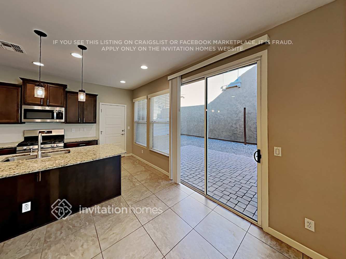 Building Photo - 2625 S Tobin
