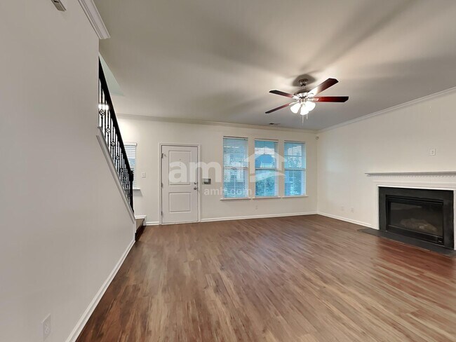 Building Photo - 108 Martello Rd