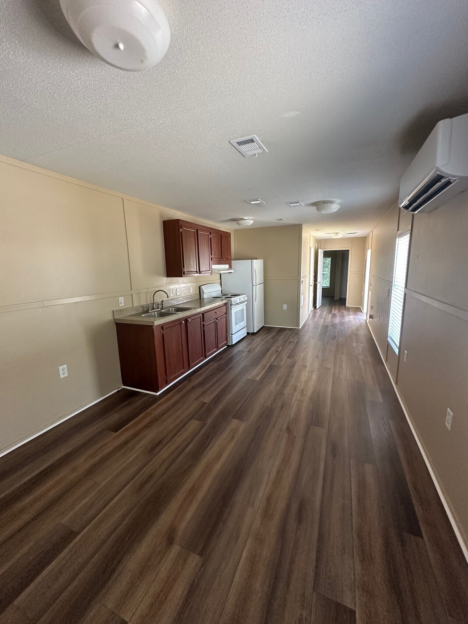 Building Photo - 7775 Florida Blvd