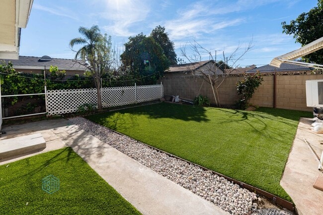 Building Photo - Charming 3 Bed 2 Bath Single Family House in Temple City!