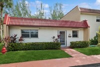Building Photo - 240 Lake Frances Dr