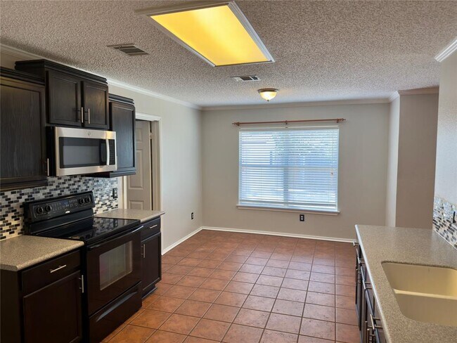 Building Photo - 3640 Bass Loop