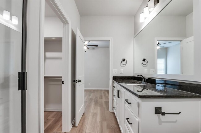 Building Photo - 13504 Calli Ct