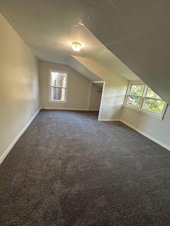 Building Photo - 11625 NW Thompson Rd