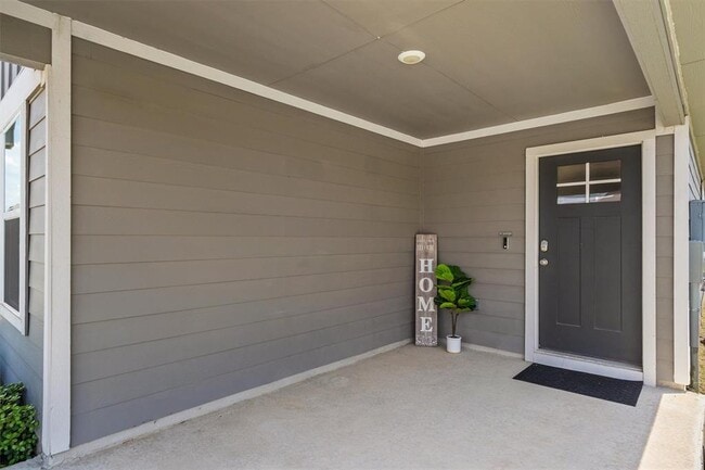 Building Photo - 107 Aransas River Rd