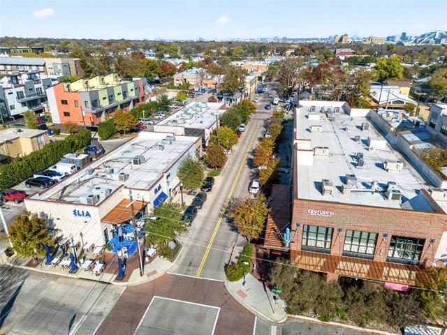 Building Photo - 439 W 9th St