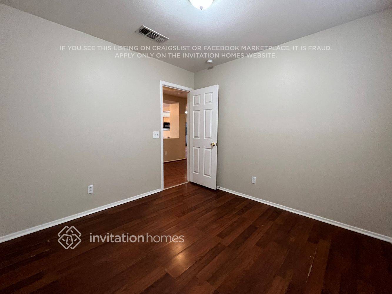 Building Photo - 12648 N Main St