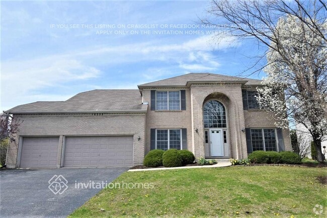 Building Photo - 16332 Hidden River Dr