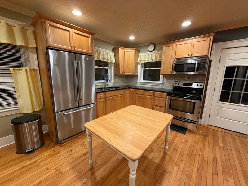 Building Photo - 117 Park St