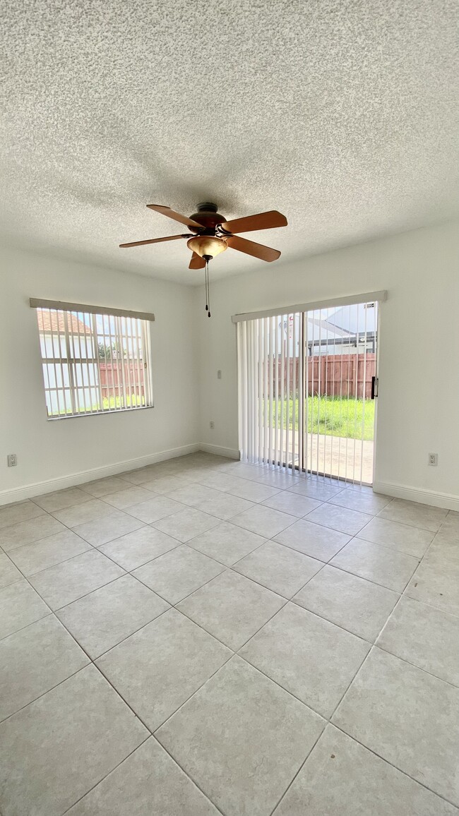 Family Room - 15401 SW 144th Ct