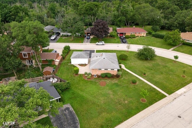 Building Photo - 1032 Whitfield Rd