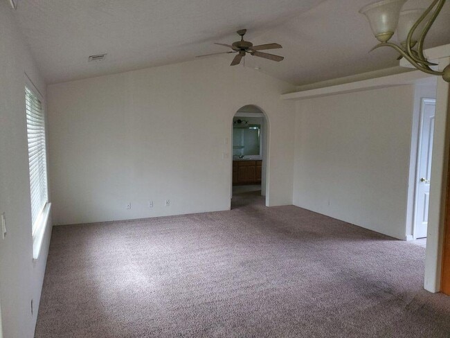 Building Photo - 1674 Nunnwood Ln