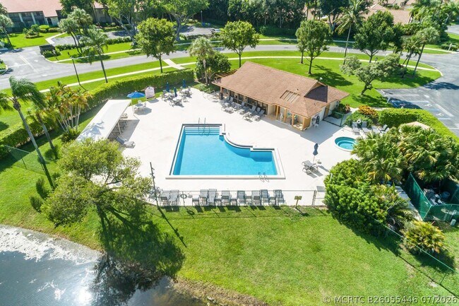 Building Photo - 10137 Mangrove Dr