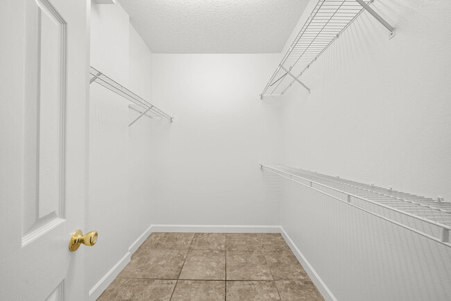 Building Photo - 94 Cll Escada