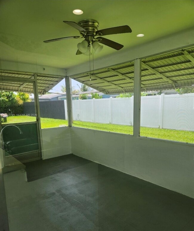 Building Photo - 2710 NW 52nd Pl