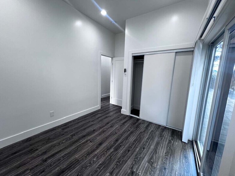 Building Photo - 6235 San Pablo Ave