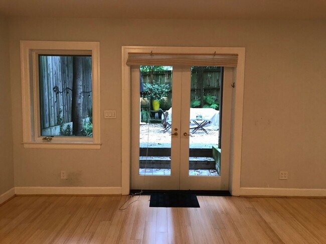 Building Photo - 708 Ashbury Street