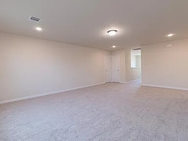 Building Photo - 1028 Park Oak Ln