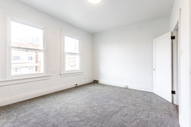 Building Photo - 95 Beltzhoover Ave