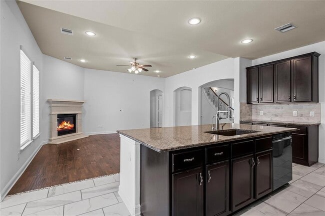 Building Photo - 10126 N Whimbrel Cir