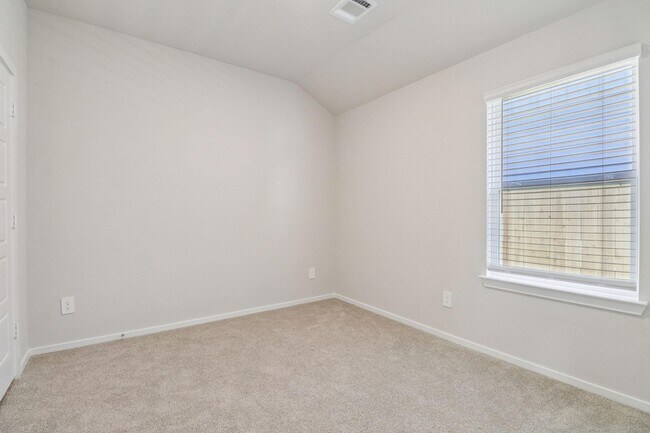 Building Photo - 416 Sunrise Ranch Dr