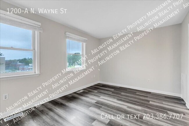 Building Photo - 1200-A N Wayne St