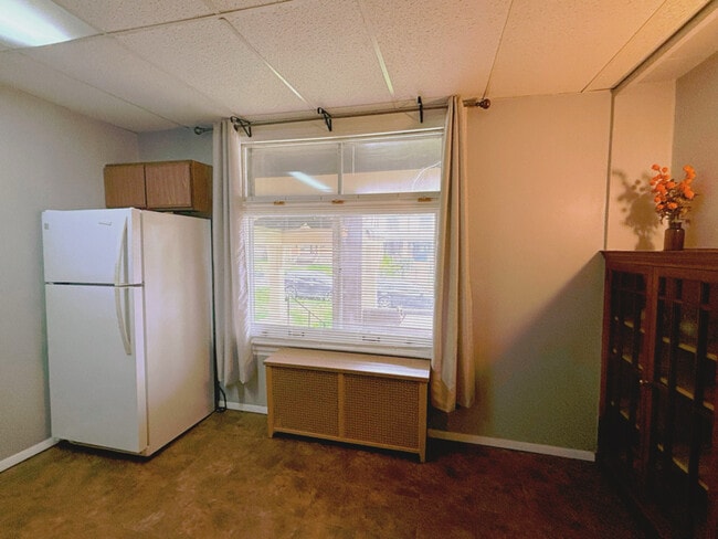 Building Photo - 5432 Baywood St