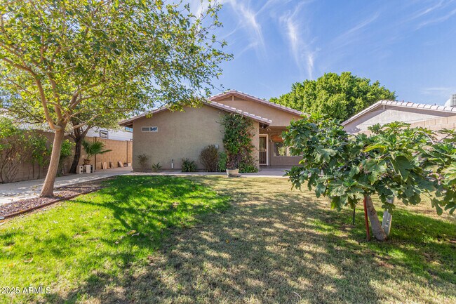 Building Photo - 19011 N 12th Dr