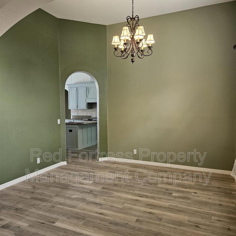 Building Photo - 17410 Sterling Lake Dr