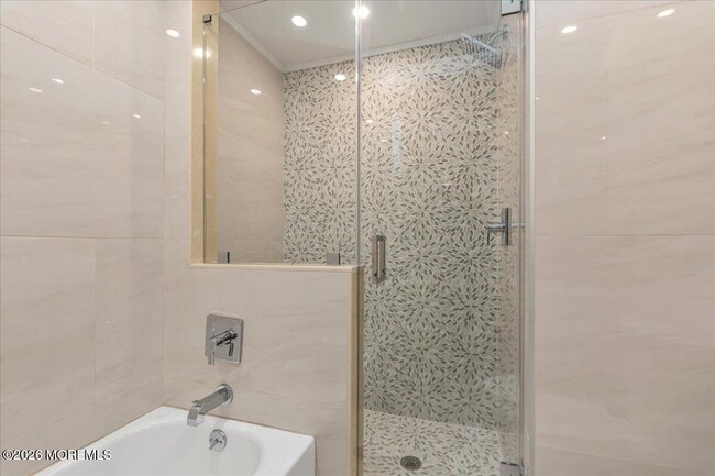 Building Photo - 1001 Norwood Ave